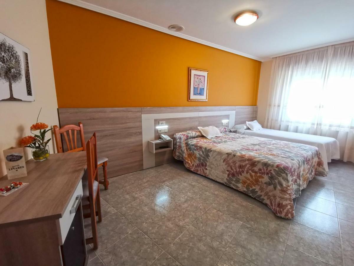 Hotel Linares Poio Eksteriør bilde